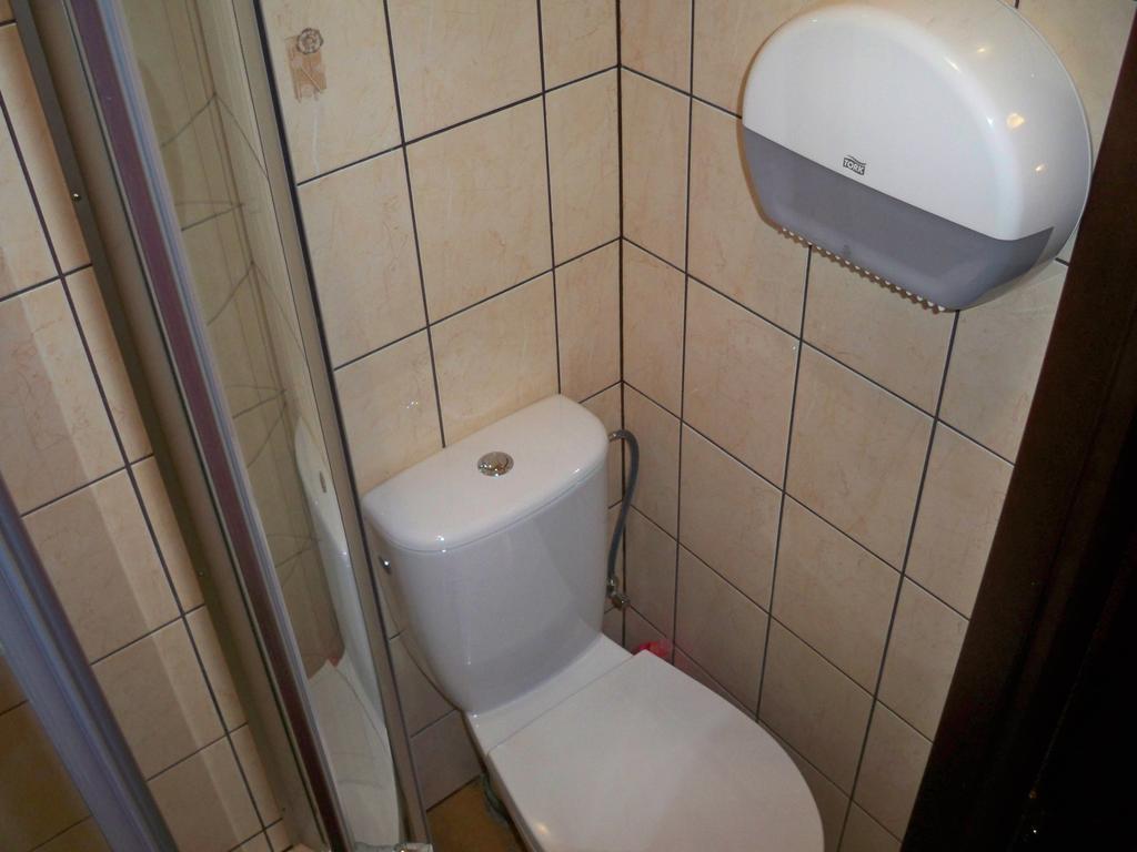 Pas Neriju Bed and Breakfast Skuodas Kamer foto